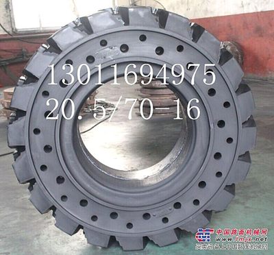 供應(yīng)20裝載機(jī)、鏟運(yùn)機(jī)實(shí)心輪胎20.5/70-16可定做鋼圈