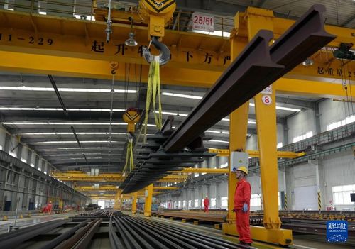 河北山海關(guān) 百年山橋 道岔生產(chǎn)忙鳳凰網(wǎng)河北 鳳凰網(wǎng)